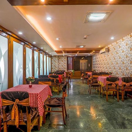Hotel Executive Hasanganj Экстерьер фото